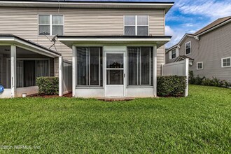 9480 Grand Falls Dr in Jacksonville, FL - Foto de edificio - Building Photo