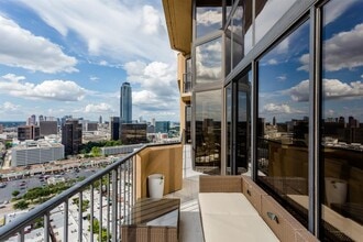 3350 McCue Rd in Houston, TX - Building Photo - Building Photo