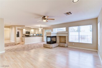8508 Copper Knoll Ave in Las Vegas, NV - Building Photo - Building Photo