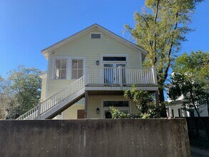 315 S 5th Ave, Unit #2 in Wilmington, NC - Foto de edificio - Building Photo