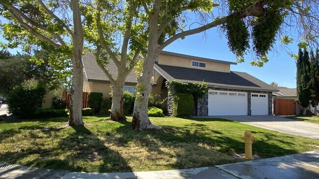 43621 21st St W in Lancaster, CA - Building Photo - Building Photo