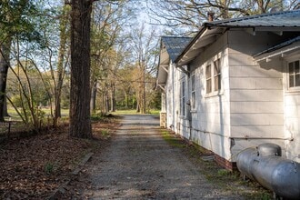 512 E Main St in Marshville, NC - Building Photo - Building Photo