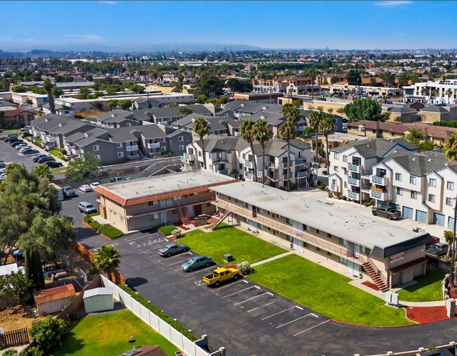 Arizona Street Apartments