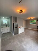 2420 SW 11th St in Miami, FL - Building Photo - Building Photo