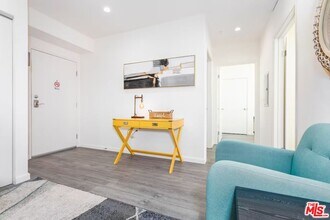 1019 S Catalina St in Los Angeles, CA - Building Photo - Building Photo
