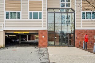 35 Des Moines Rd in Quincy, MA - Building Photo