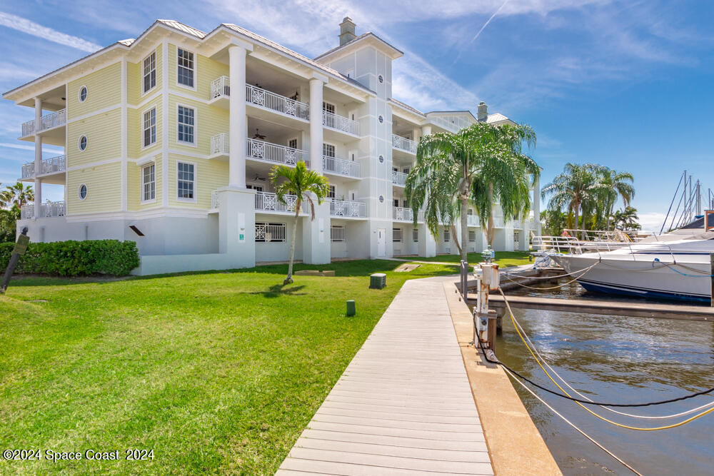 2240 Front St in Melbourne, FL - Building Photo