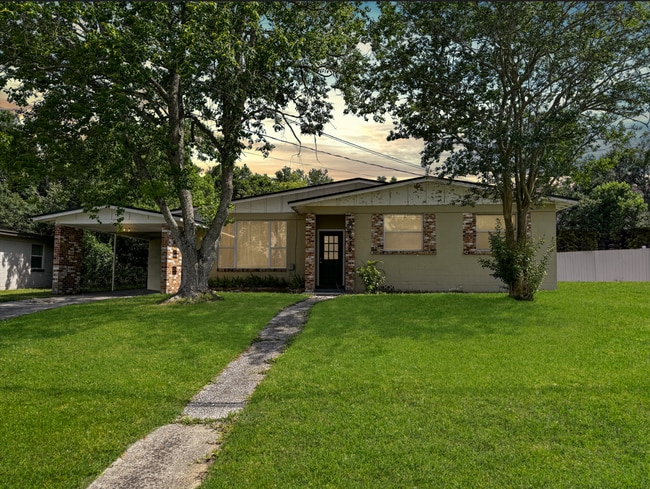 property at 6536 Anvers Blvd S