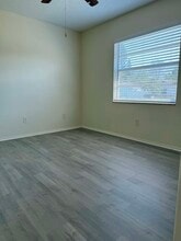 600 6th Ave SE in Largo, FL - Foto de edificio - Building Photo