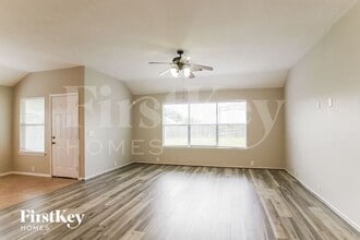 1106 Sun Prairie Dr in Houston, TX - Building Photo - Building Photo