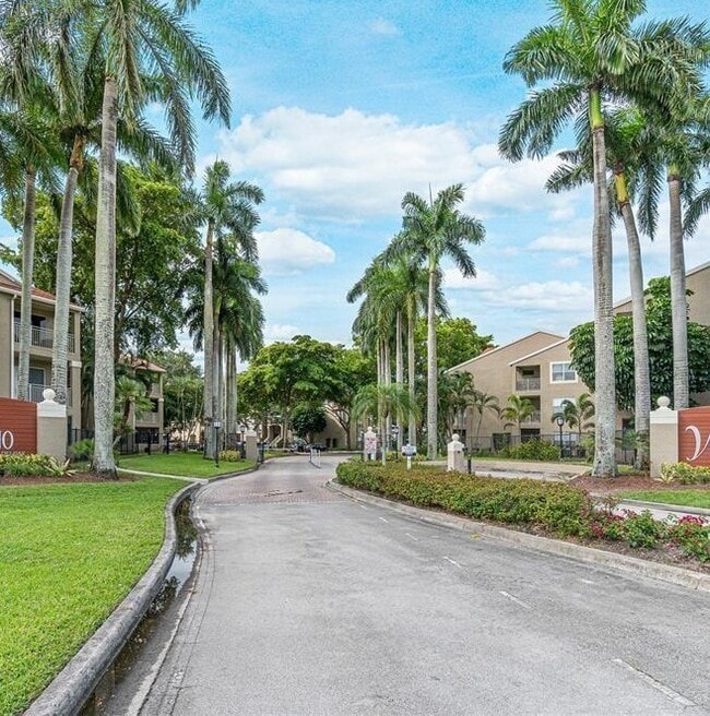 1845 Palm Cove Blvd, Unit the verano