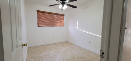 661 SE 7th Ave in Hialeah, FL - Building Photo - Building Photo