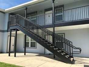 284 Gardner Ln in Kissimmee, FL - Building Photo - Building Photo