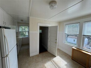 15 Freeborn St in Newport, RI - Building Photo - Building Photo