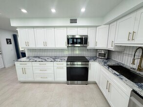 18 Piedmont A in Delray Beach, FL - Building Photo - Building Photo