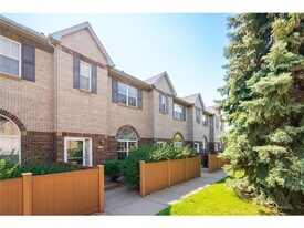 6459 Regency Ln in Eden Prairie, MN - Building Photo
