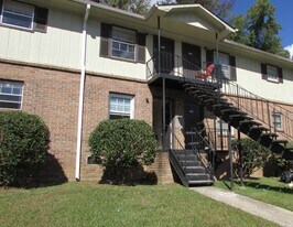 5907 Lone Oak Dr SW in Mableton, GA - Building Photo