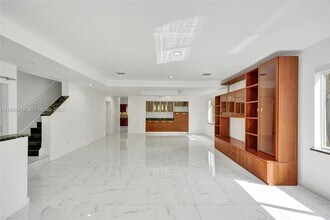 10065 Bay Harbor Terrace in Bay Harbor Islands, FL - Building Photo - Building Photo