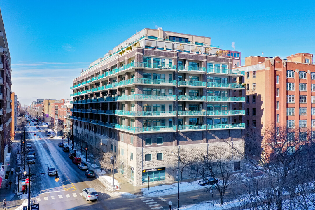 900-924 W Madison St in Chicago, IL - Building Photo