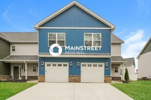 2097 Paddle Wheel Ct in Jeffersonville, IN - Building Photo