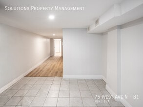 75 West Avenue N in Hamilton, ON - Building Photo - Building Photo