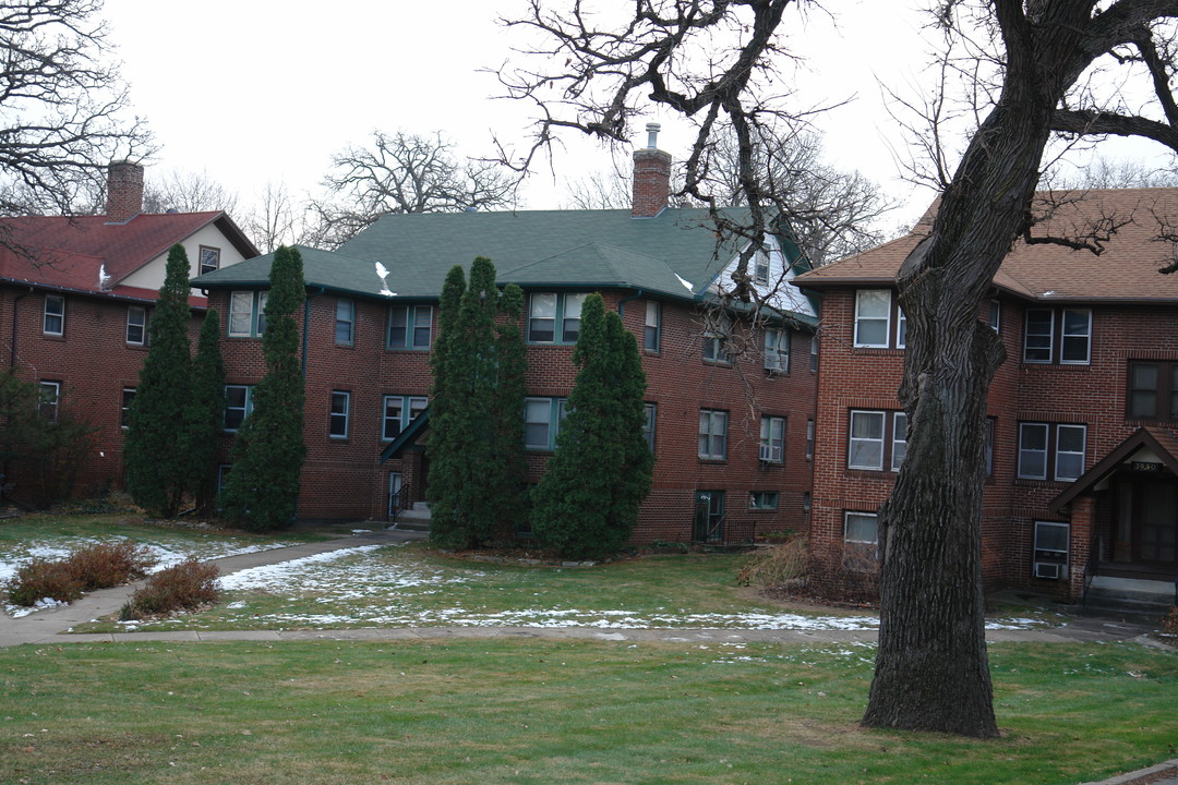 3936 University Ave in Des Moines, IA - Building Photo