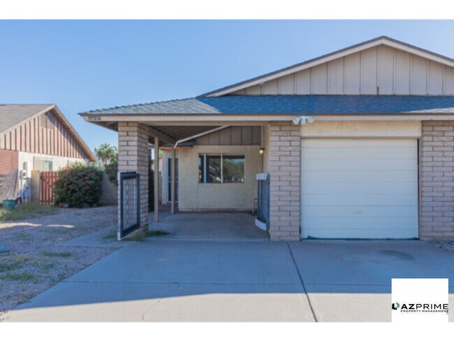 2135 S Dorsey Ln in Tempe, AZ - Building Photo - Building Photo