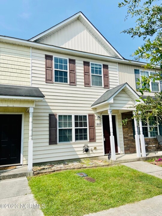6009 Grandeur Ave in Jacksonville, NC - Building Photo