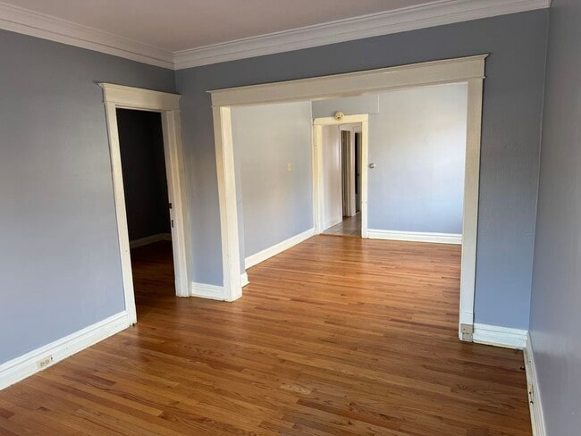 7907 W Grand Ave in Elmwood Park, IL - Building Photo - Building Photo