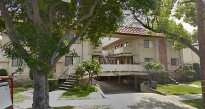 1241 Mariposa St, Unit 201 in Glendale, CA - Foto de edificio - Building Photo