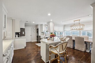 12503 Woodthorpe Ln in Houston, TX - Building Photo - Building Photo