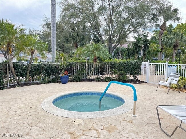 25232 Pelican Creek Cir in Bonita Springs, FL - Building Photo - Building Photo