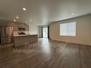 3831 W 930 N in Lehi, UT - Building Photo - Building Photo