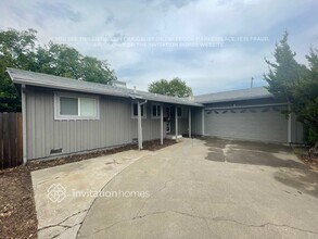 4409 Chapel Way in Sacramento, CA - Building Photo - Building Photo