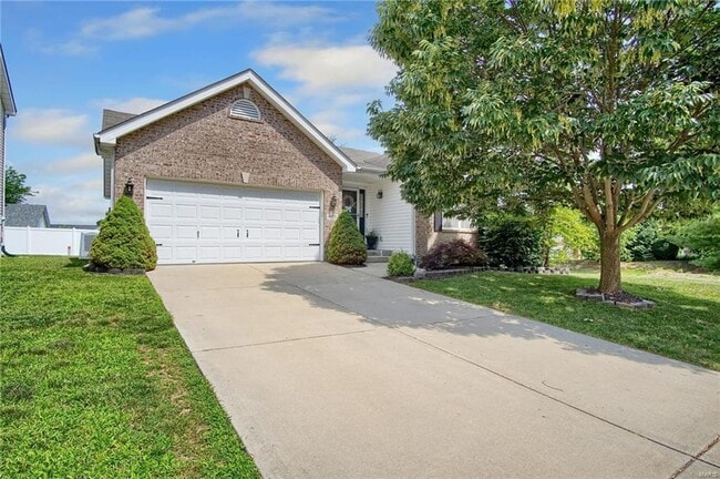 404 Tailfeather Dr