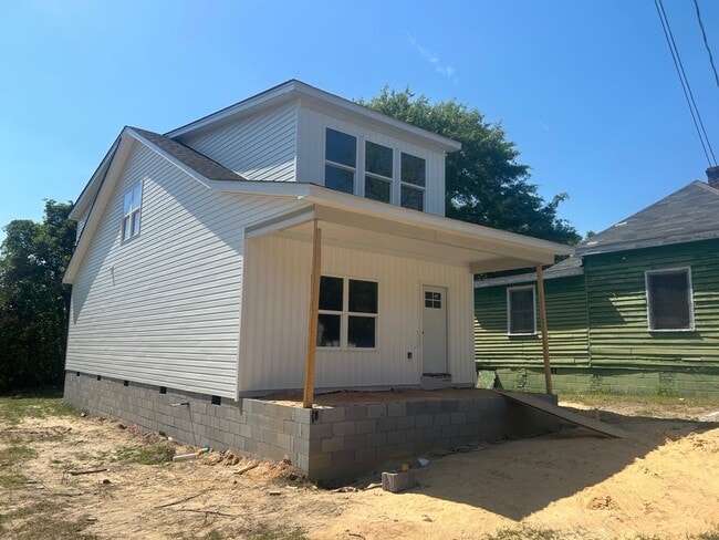 property at 1111 Tree St