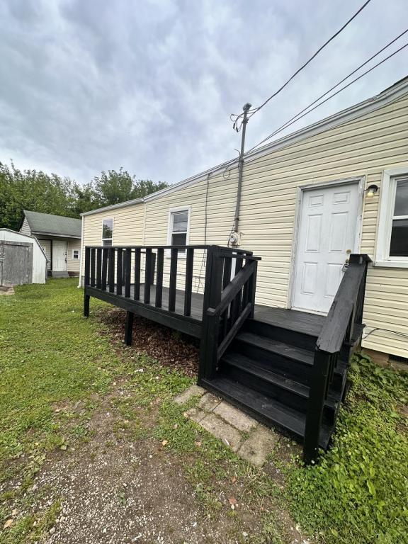 property at 2216 Zoneton Rd