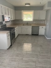 18811 Hanna St in Melvindale, MI - Building Photo - Building Photo