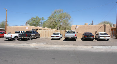 336-340 Pennsylvania Ave NE in Albuquerque, NM - Building Photo - Building Photo