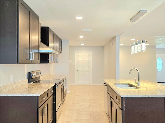 327 Gentilly Dr in Katy, TX - Building Photo - Building Photo