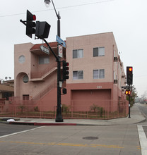 201 N Avenue 55 in Los Angeles, CA - Building Photo - Building Photo