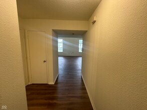 8125 Maple Stream Ln in Indianapolis, IN - Building Photo - Building Photo