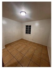 915 Acosta Plaza in Salinas, CA - Building Photo - Building Photo
