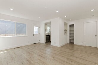 8 3rd St in Windsor, CA - Building Photo - Building Photo