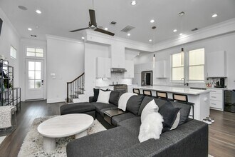 3302 Timbergrove Heights St. in Houston, TX - Building Photo - Building Photo