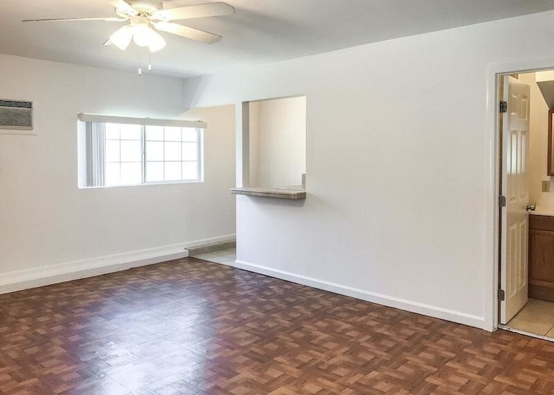 1816 Hillhurst Ave in Los Angeles, CA - Building Photo