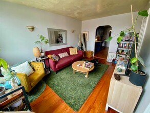 339 4th St in Jersey City, NJ - Building Photo - Building Photo