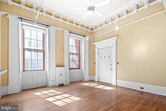 1008 Spruce St in Philadelphia, PA - Foto de edificio - Building Photo