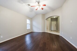 2442 Keegan Hollow Ln in Spring, TX - Building Photo - Building Photo