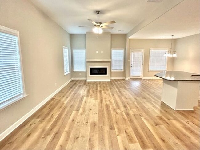 5416 Kennesaw Dr E in Millington, TN - Foto de edificio - Building Photo